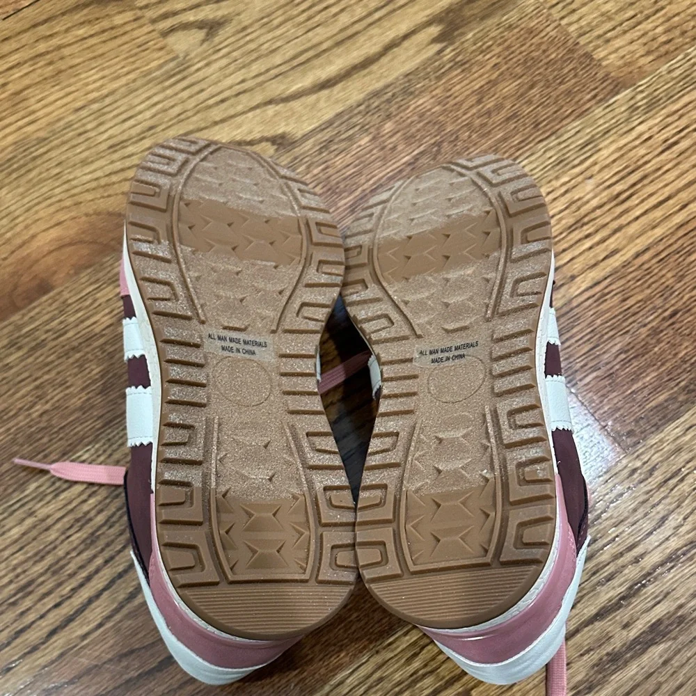 Dolce Vita Pink and Brown Women's Sneakers - Picture 5 of 5